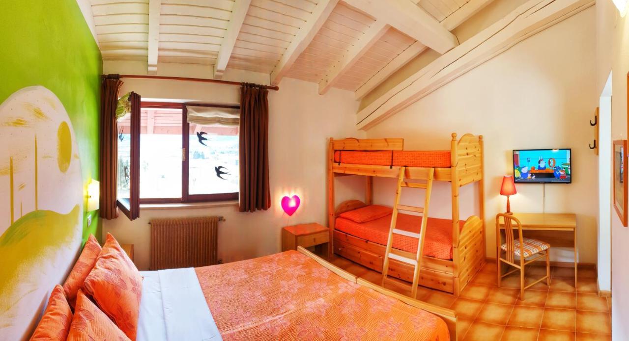 Family Hotel Primavera Levico Terme Ngoại thất bức ảnh